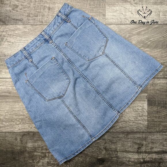 Mossimo Button Front Denim Skirt Size 4 - Picture 5 of 5